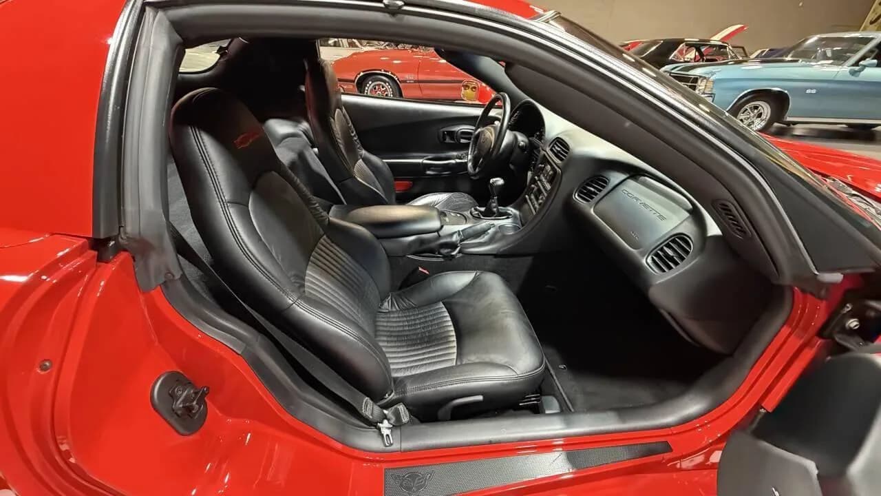 2003 Chevrolet Corvette - Thumbnail 4