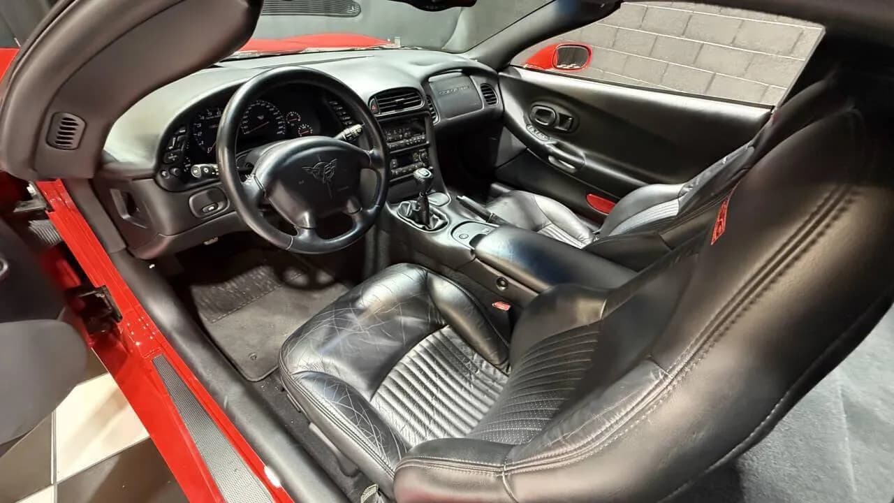 2003 Chevrolet Corvette - Thumbnail 2
