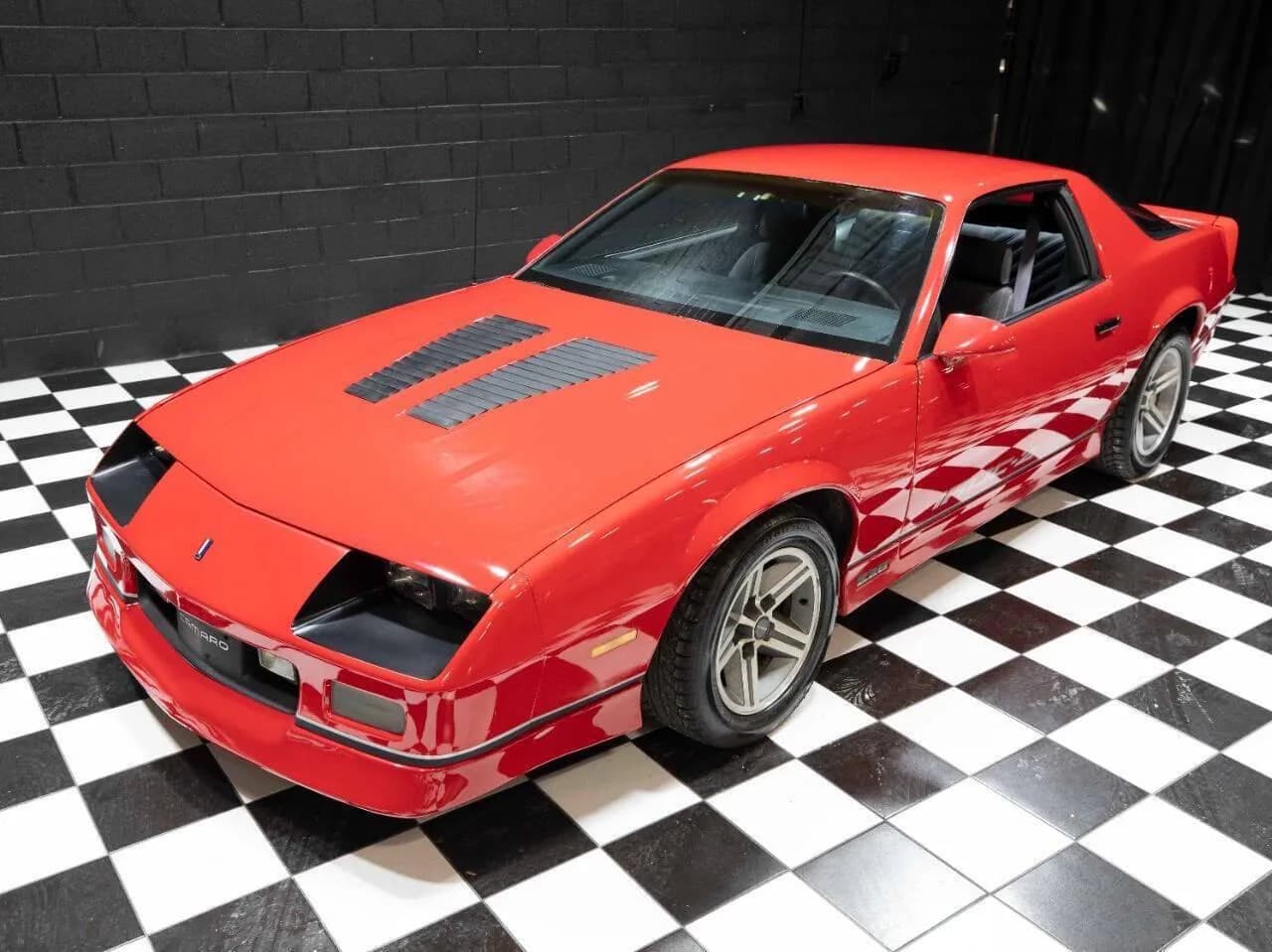 1987 Chevrolet Camaro - Thumbnail 6