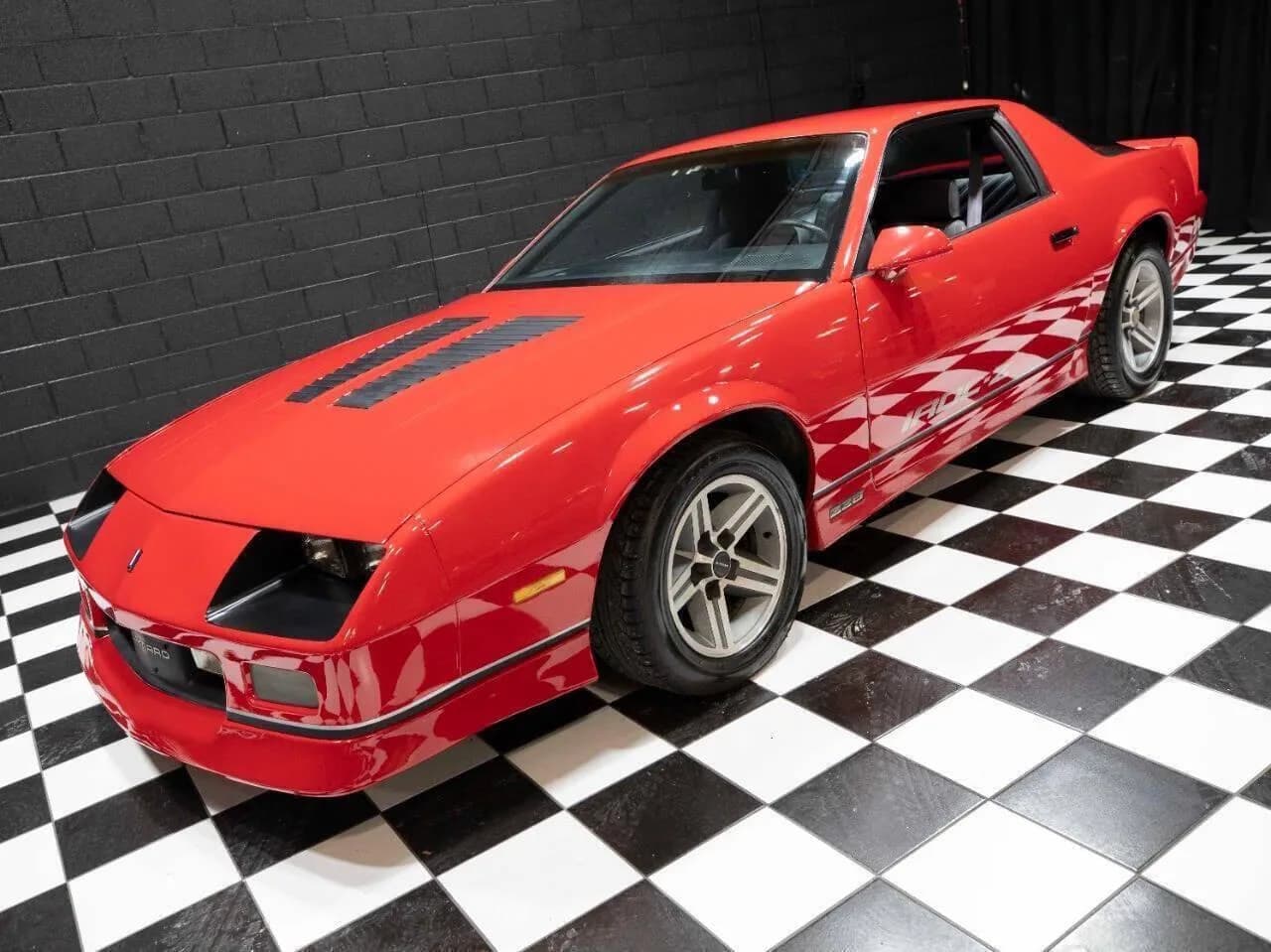 1987 Chevrolet Camaro - Thumbnail 8