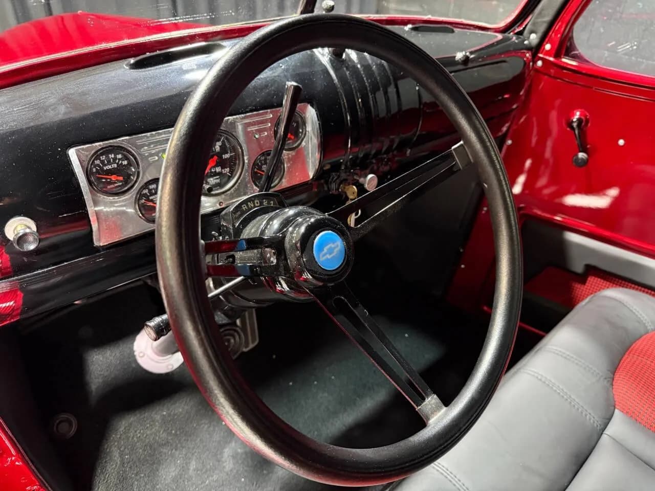 1946 Chevrolet C10 - Thumbnail 4
