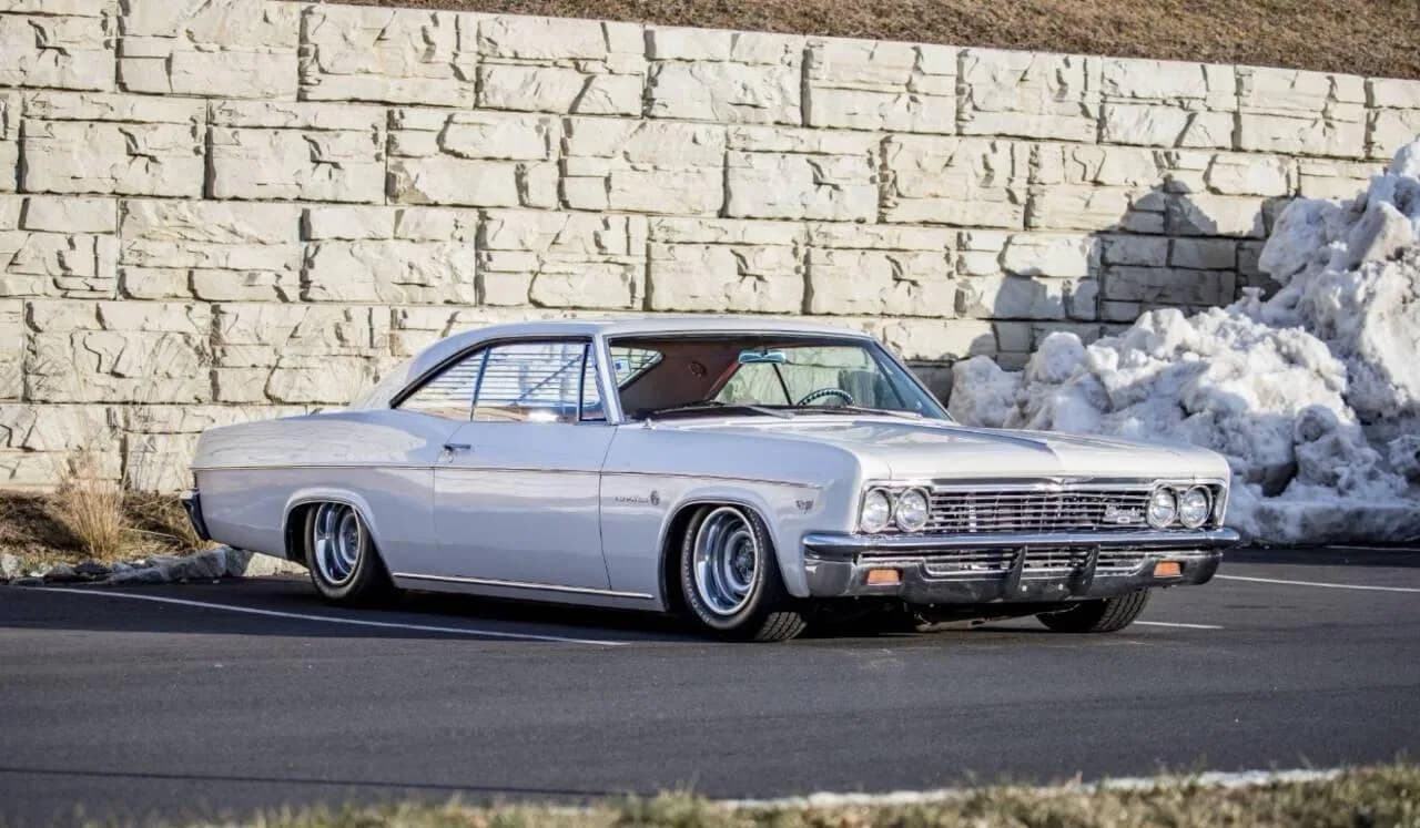 1966 Chevrolet Impala - Thumbnail 2