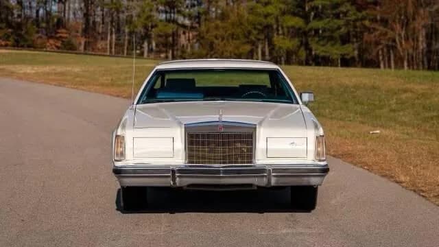 1979 Lincoln Continental - Thumbnail 4
