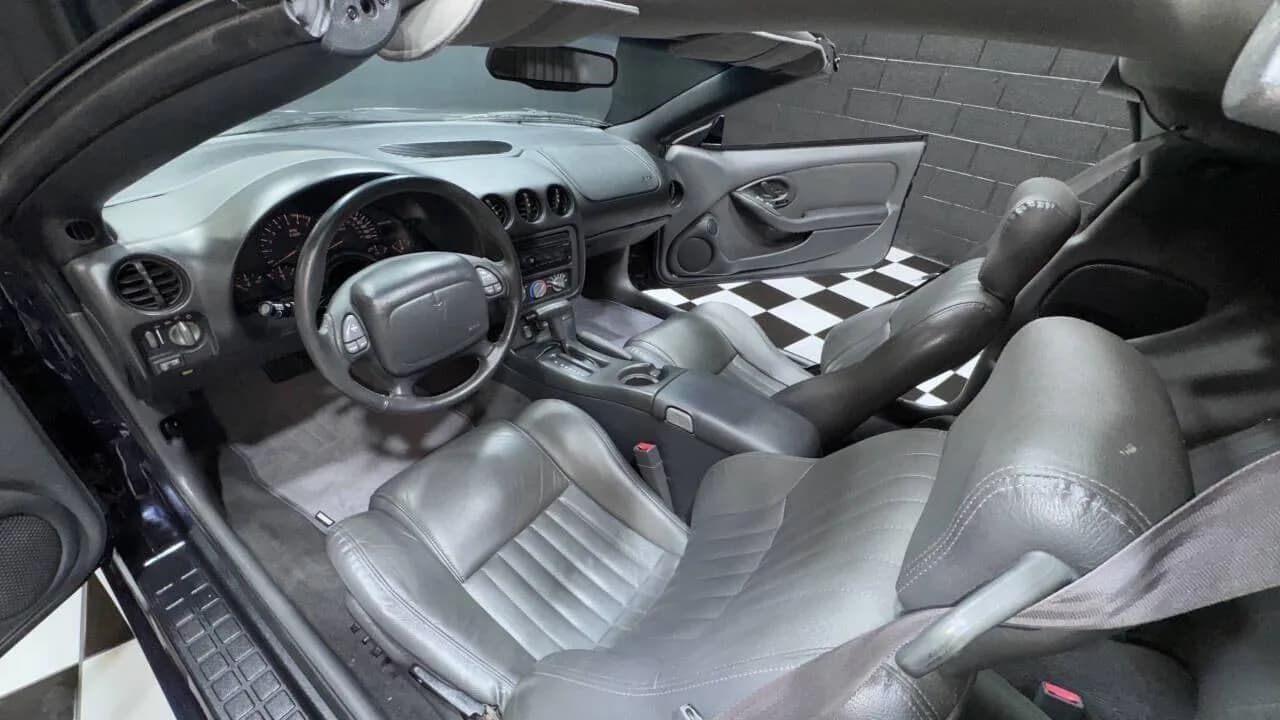 1999 Pontiac Firebird - Thumbnail 2