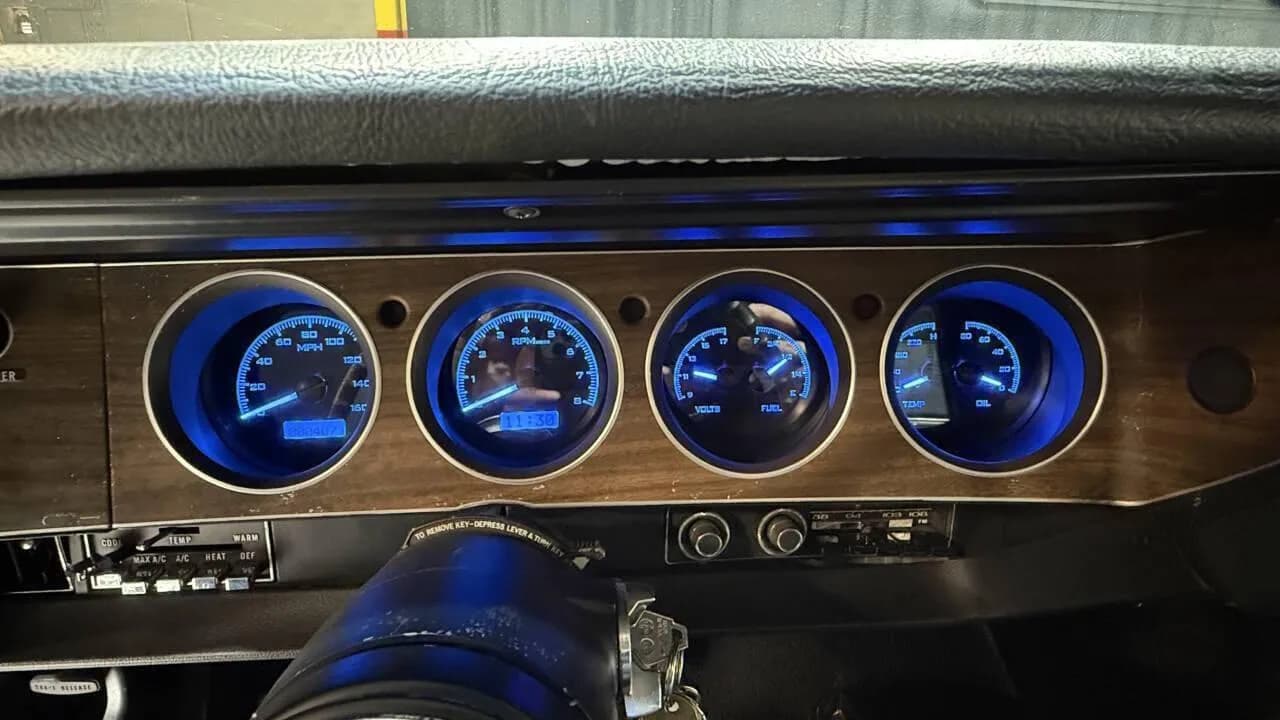 1972 Dodge Challenger - Thumbnail 3
