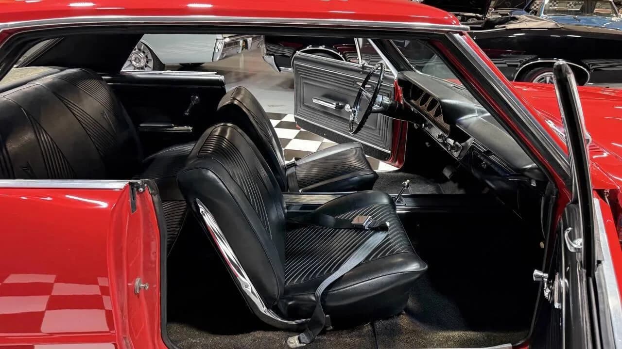 1965 Pontiac GTO - Thumbnail 4