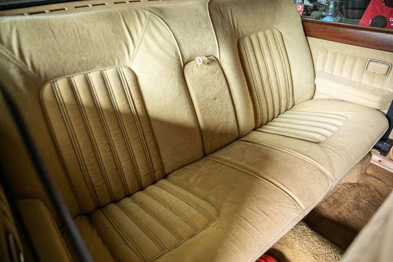 1977 Ford GRANADA - Thumbnail 8