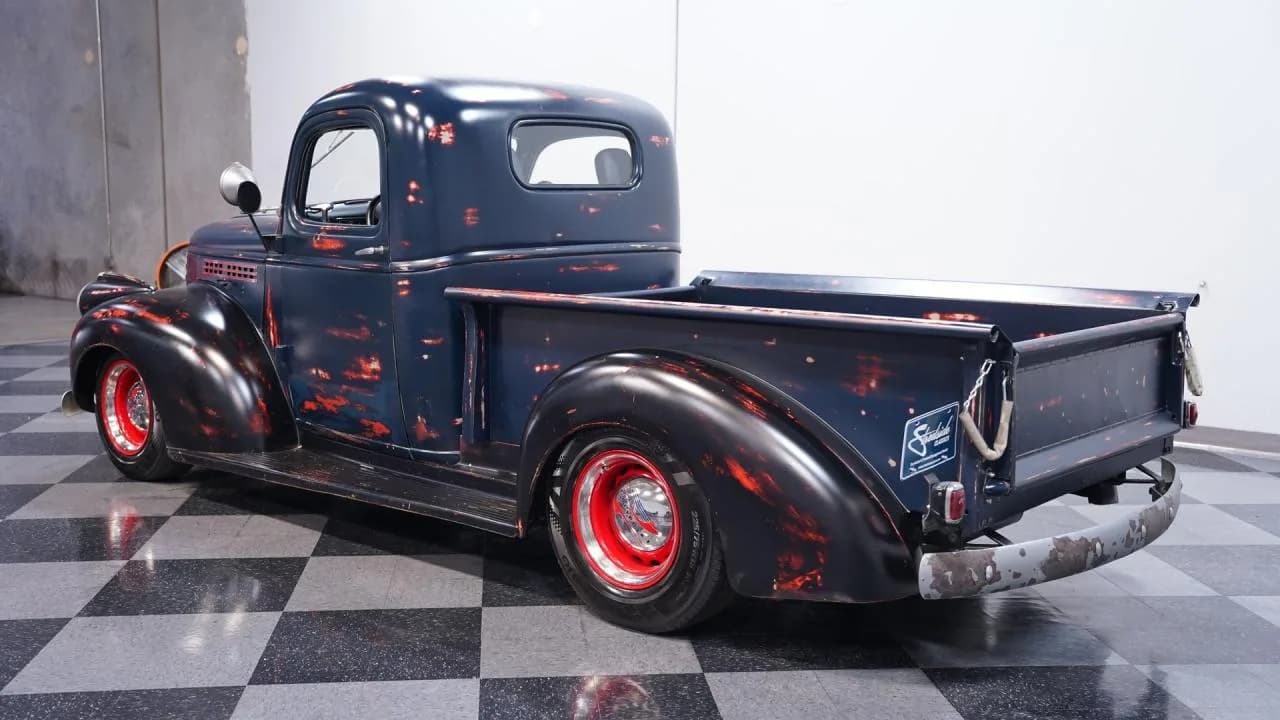 1941 Chevrolet Pickup Patina Restomod - Thumbnail 7