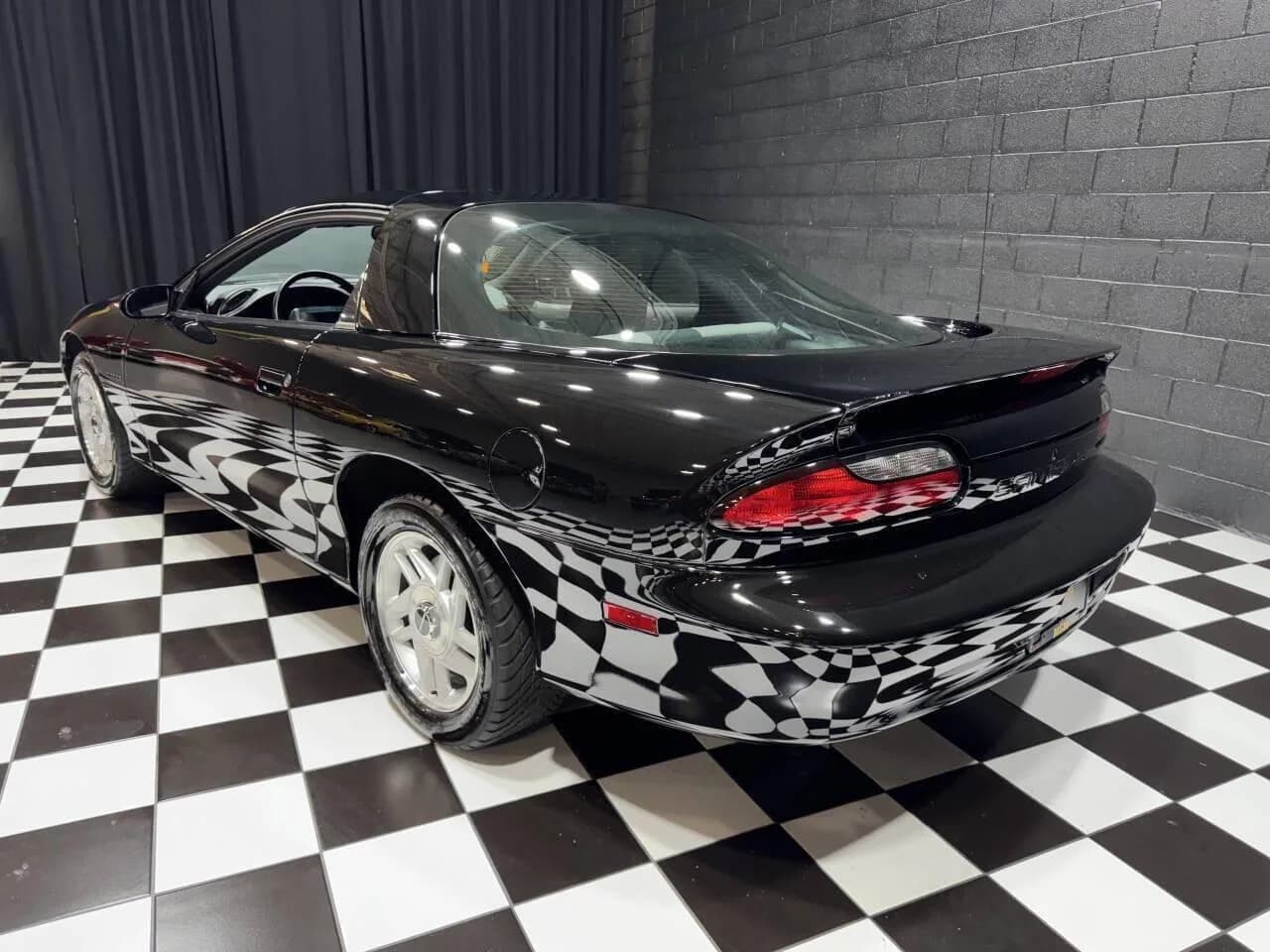 1993 Chevrolet Camaro - Thumbnail 8