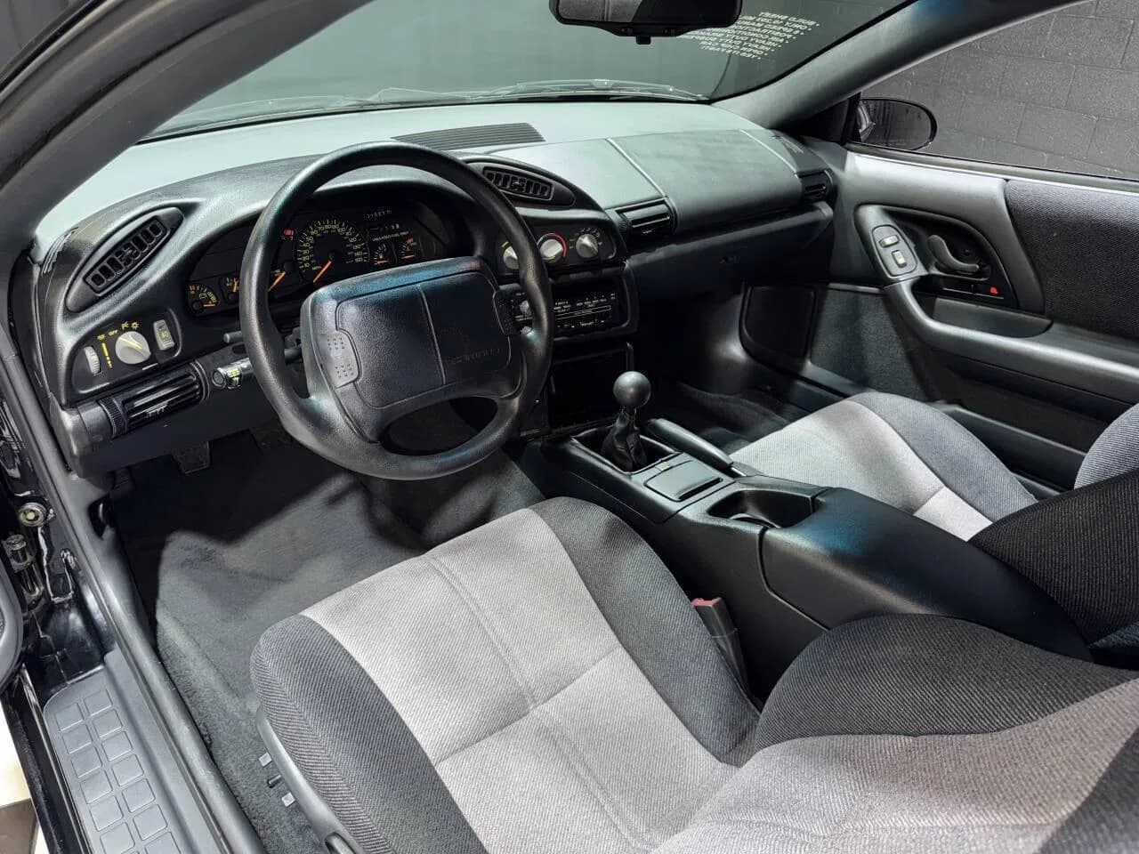 1993 Chevrolet Camaro - Thumbnail 2