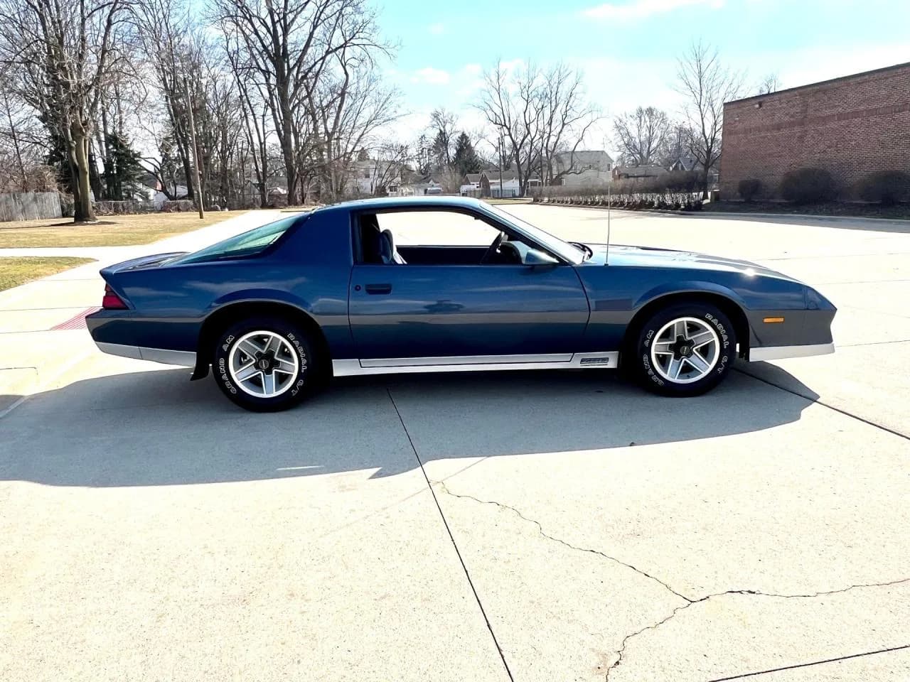 1983 Chevrolet Camaro Z/28 - Thumbnail 5