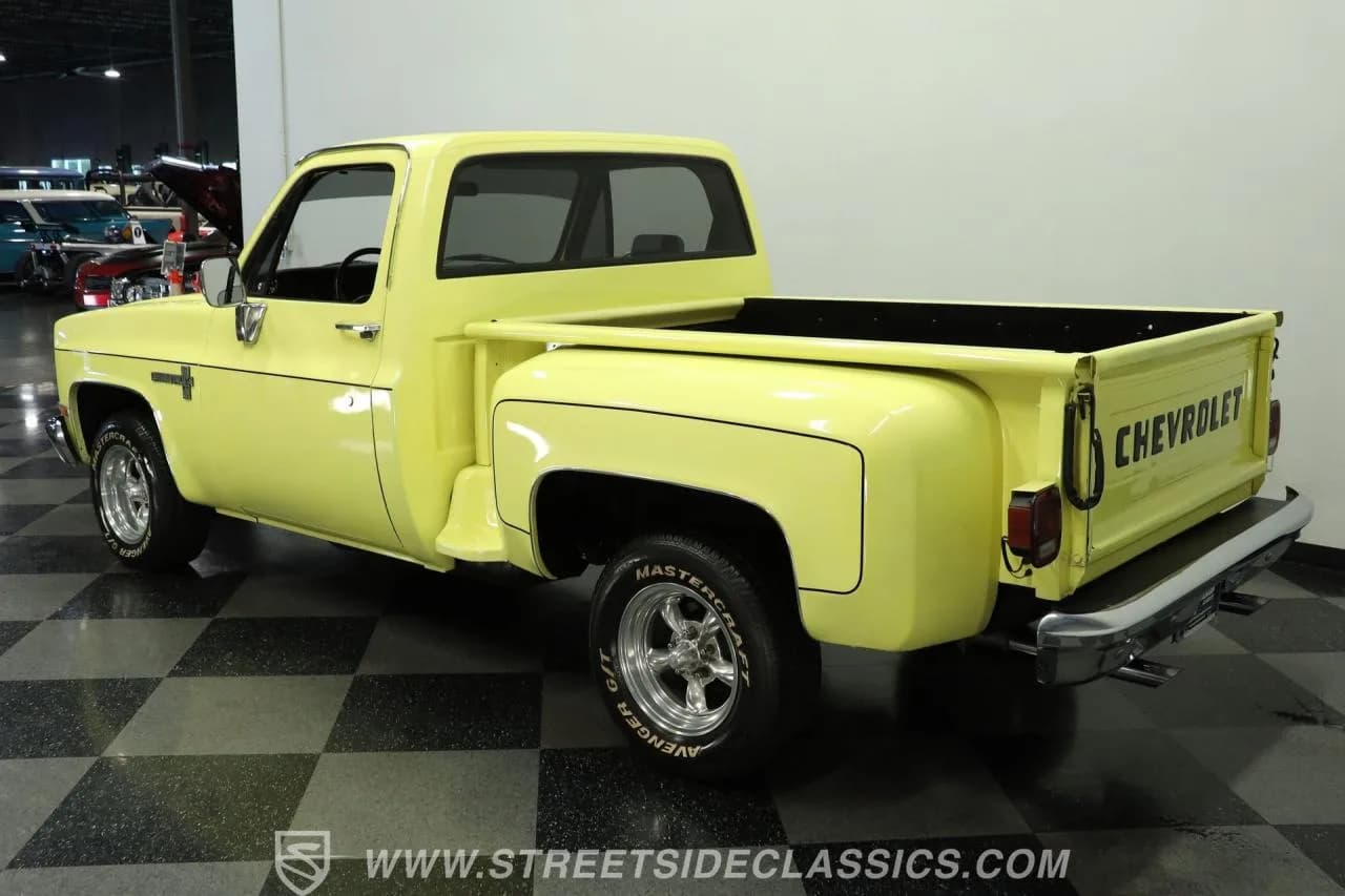 1987 Chevrolet c10 Stepside - Thumbnail 6