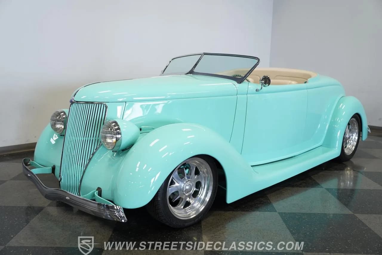 1939 Ford Custom Roadster - Thumbnail 5