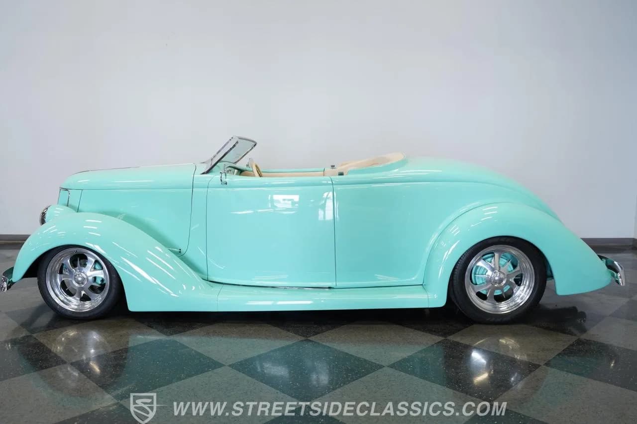 1939 Ford Custom Roadster - Thumbnail 2