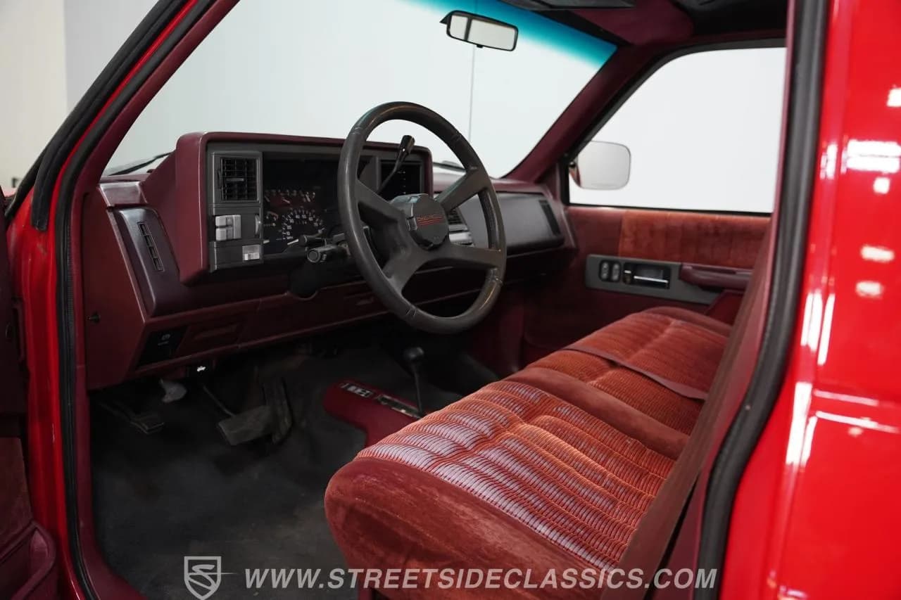 1992 Chevrolet Silverado K1500 4x4 - Thumbnail 4