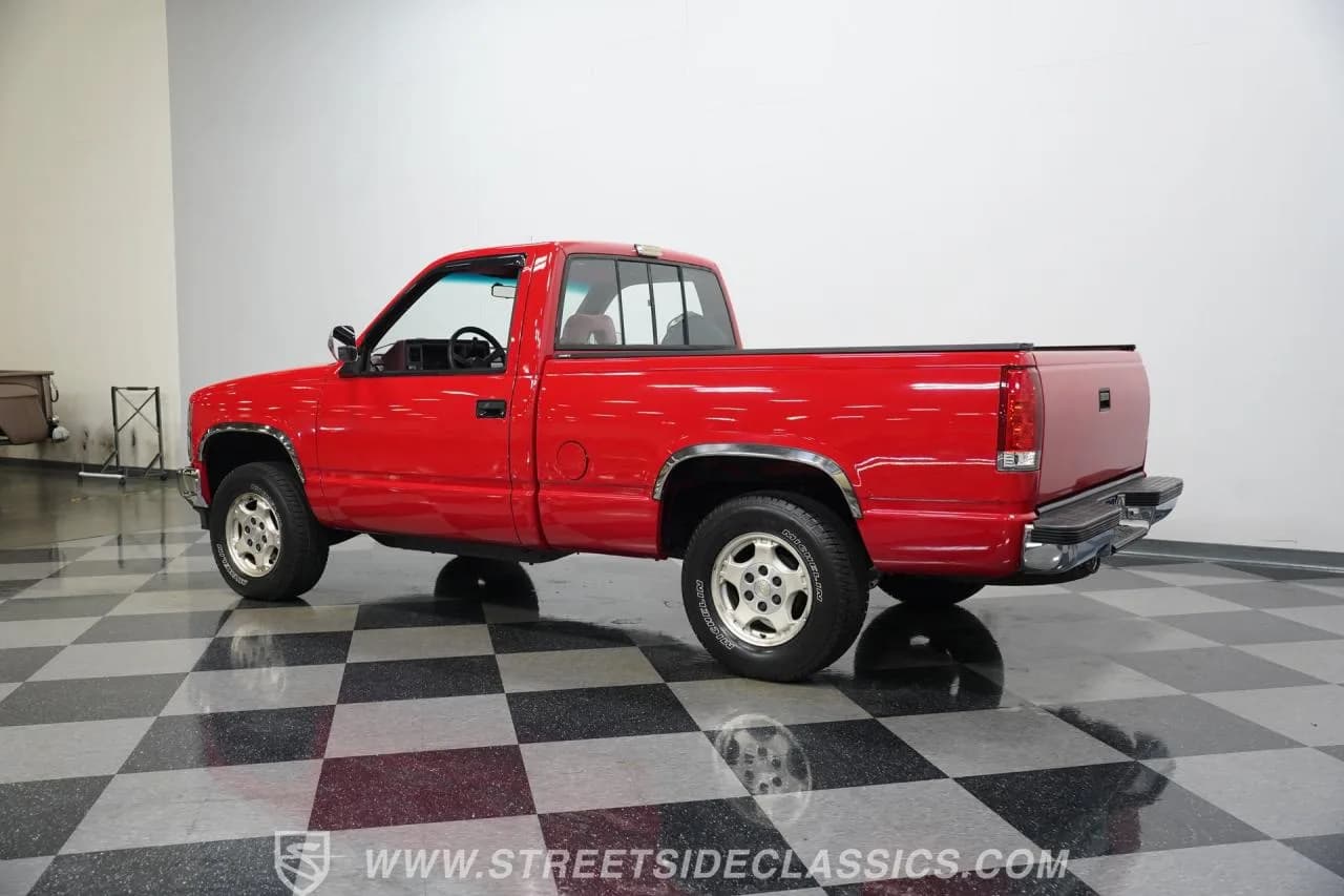 1992 Chevrolet Silverado K1500 4x4 - Thumbnail 8