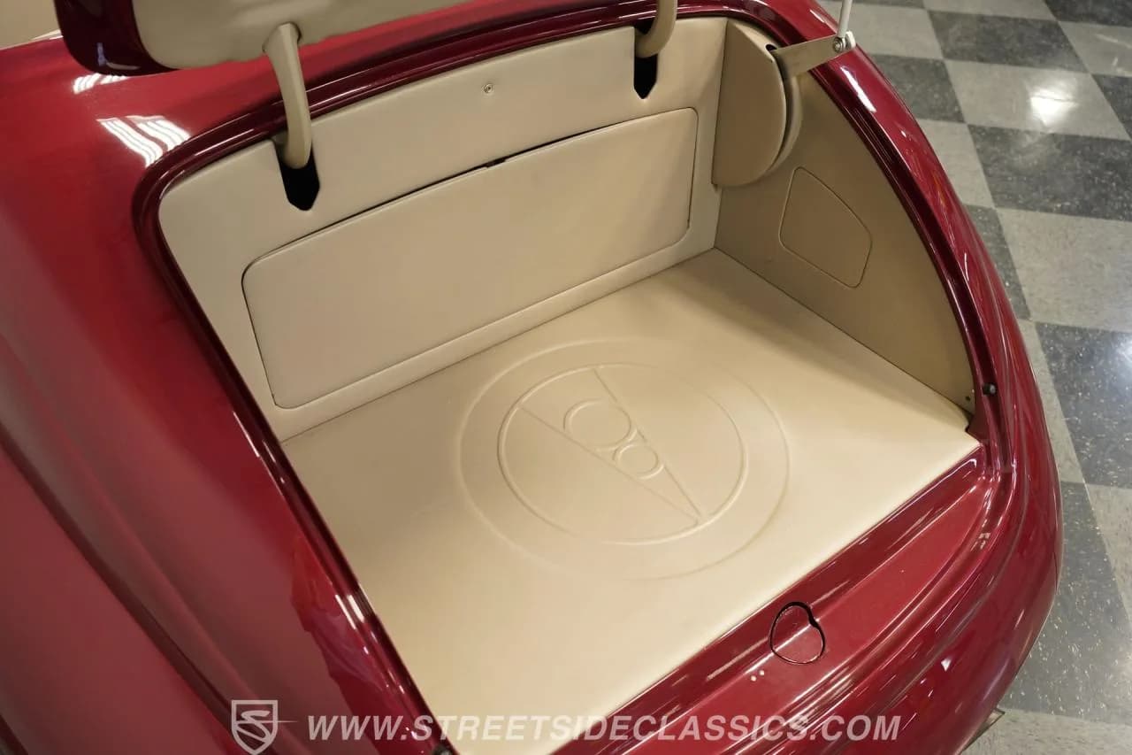 1937 Ford Cabriolet - Thumbnail 5