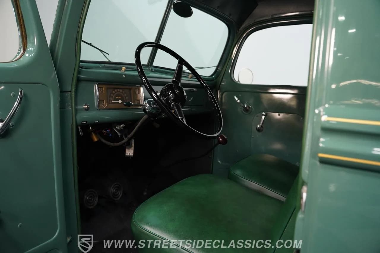 1941 Ford Panel Delivery - Thumbnail 4