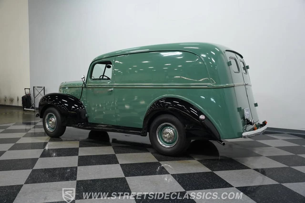 1941 Ford Panel Delivery - Thumbnail 8
