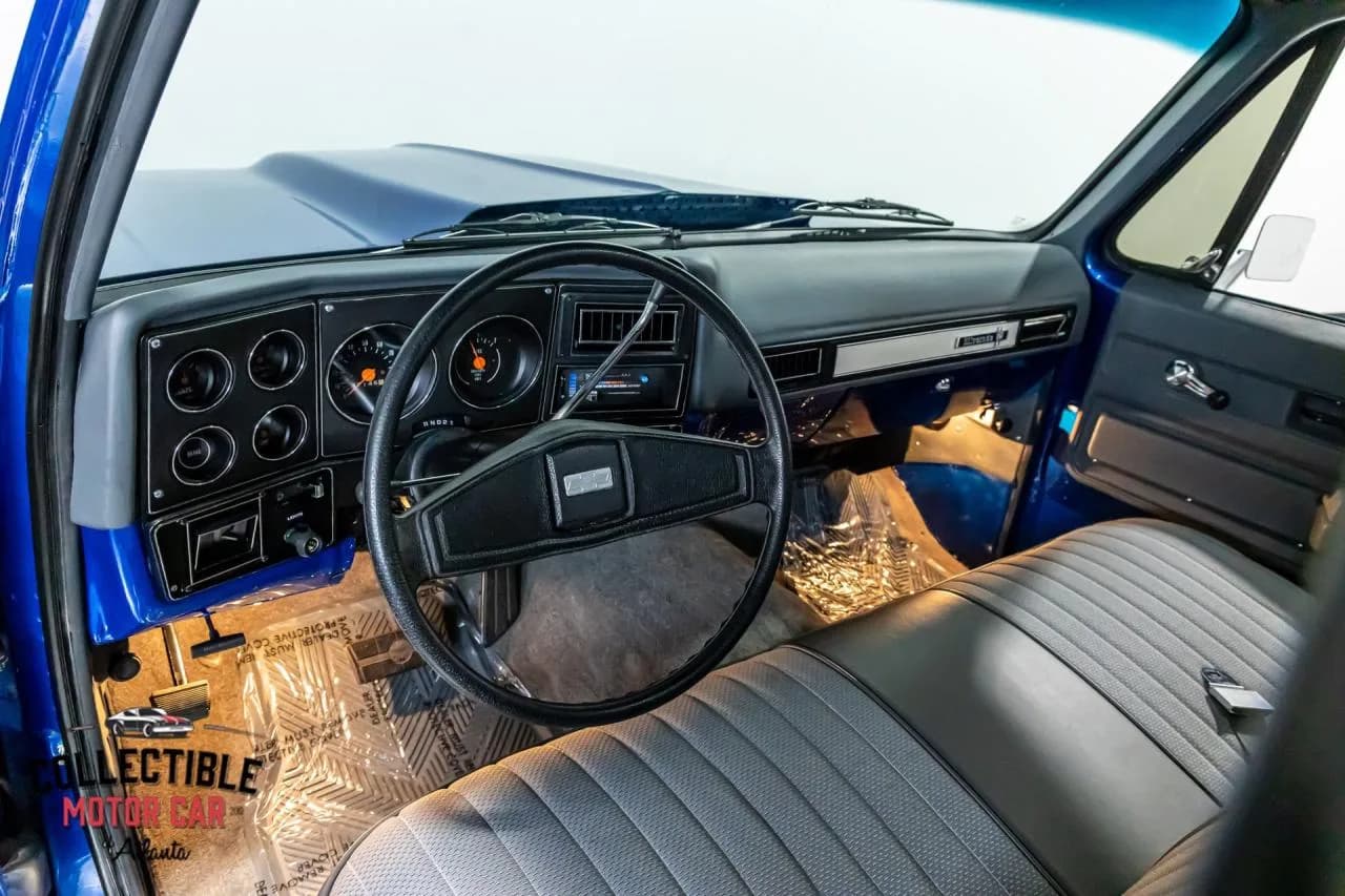 1975 Chevrolet C10 Silverado - Thumbnail 4