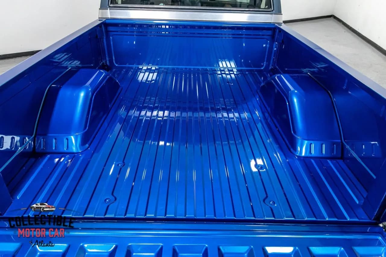 1975 Chevrolet C10 Silverado - Thumbnail 7