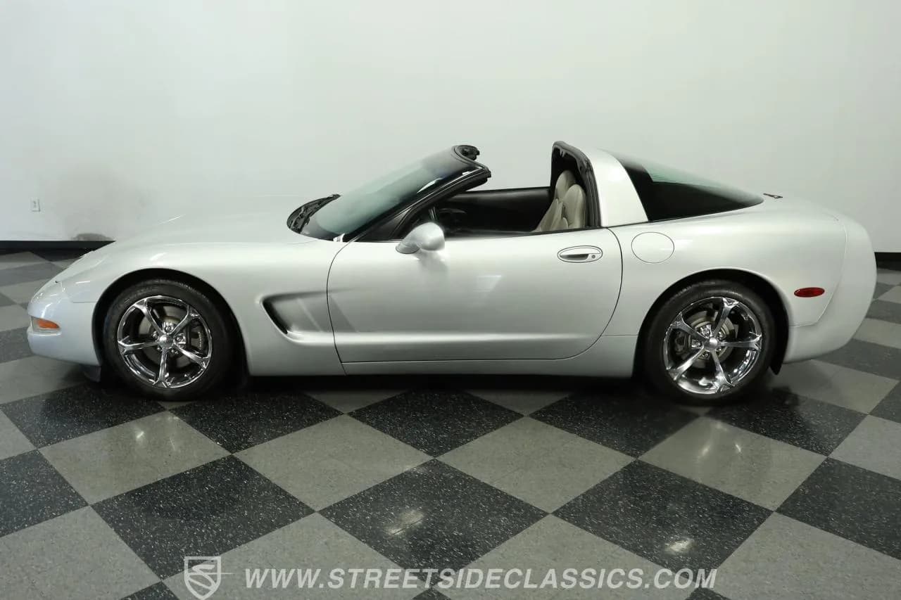 1998 Chevrolet Corvette - Thumbnail 2