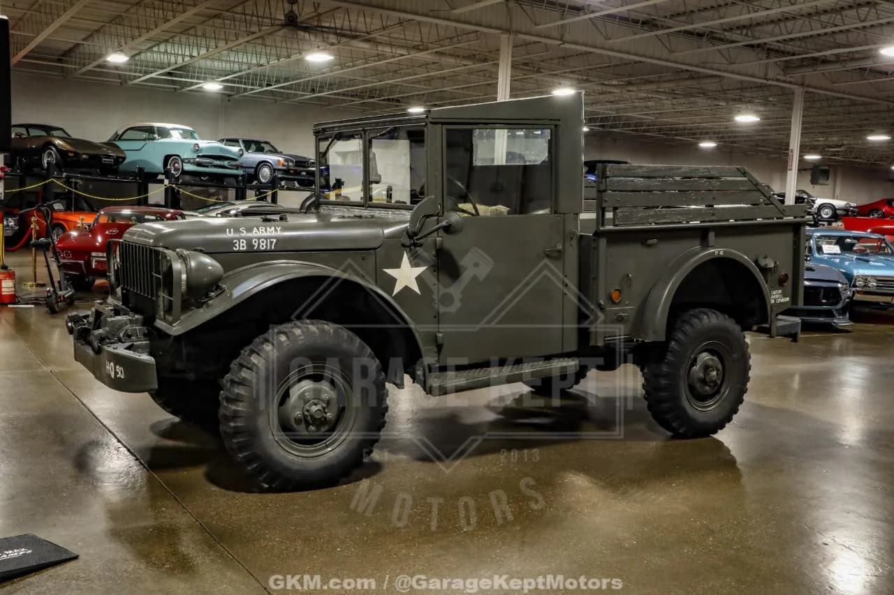 1961 Dodge Power Wagon - Thumbnail 4