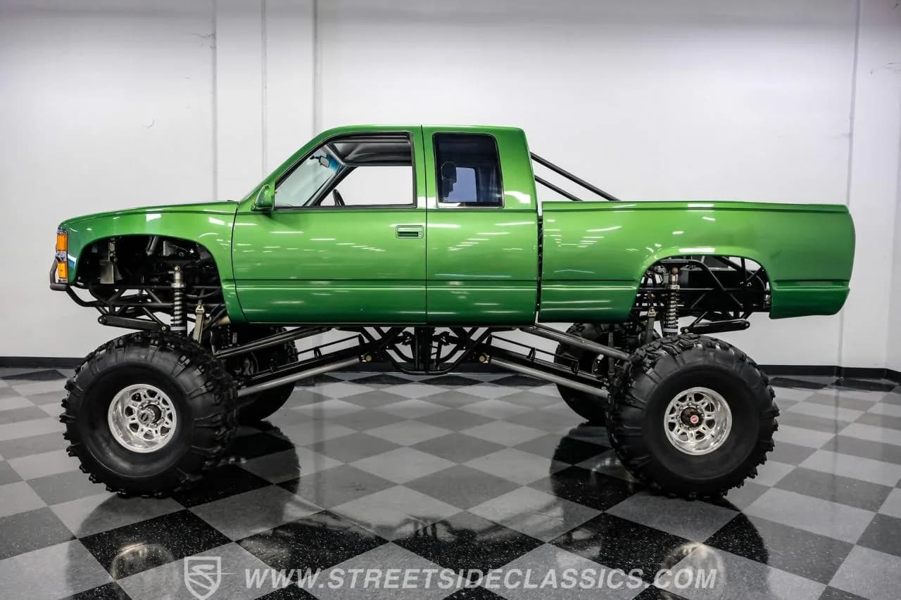 1988 Chevrolet Silverado 1500 Custom Monster Truck - Thumbnail 2