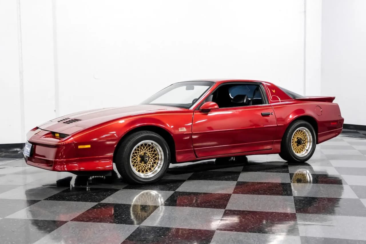 1988 Pontiac Firebird Trans Am GTA - Thumbnail 5
