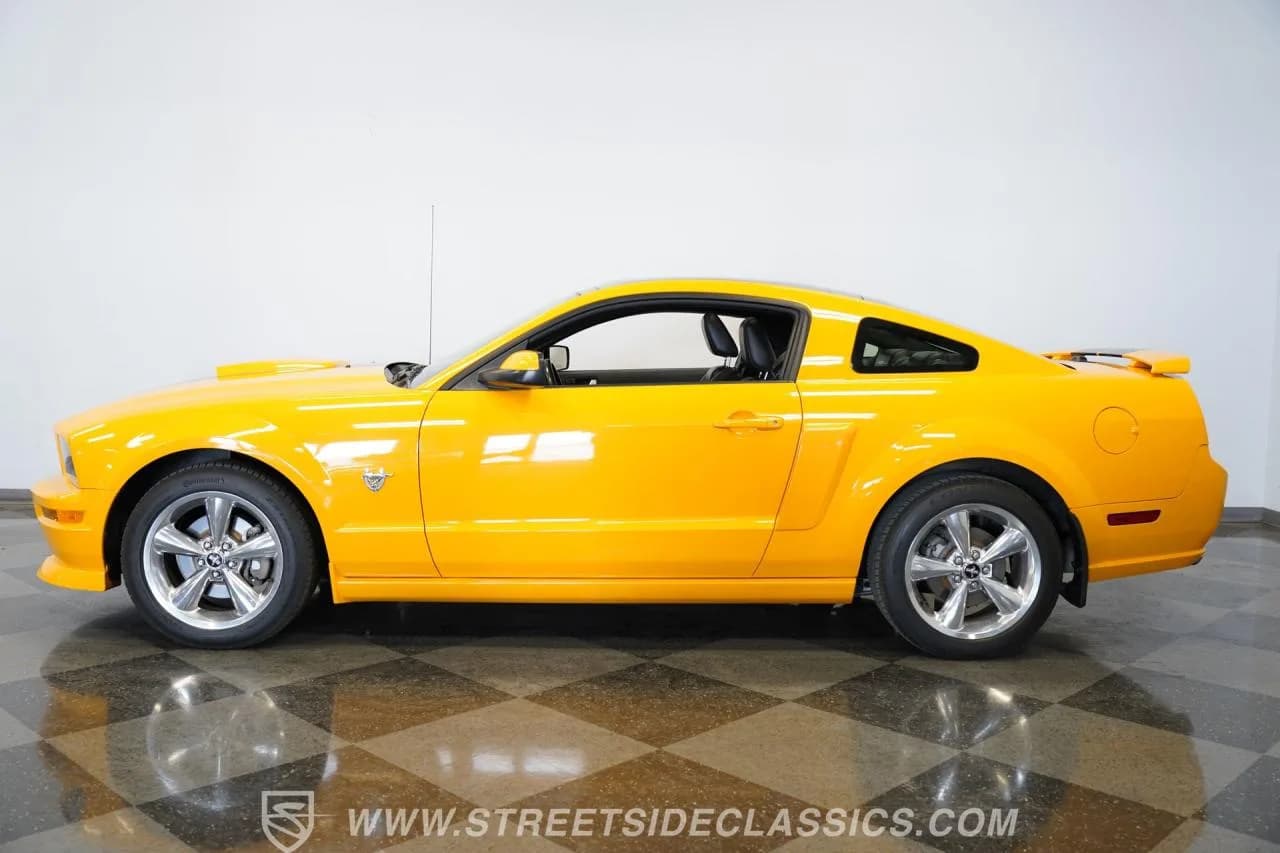 2009 Ford Mustang GT Premium Glass Roof - Thumbnail 2
