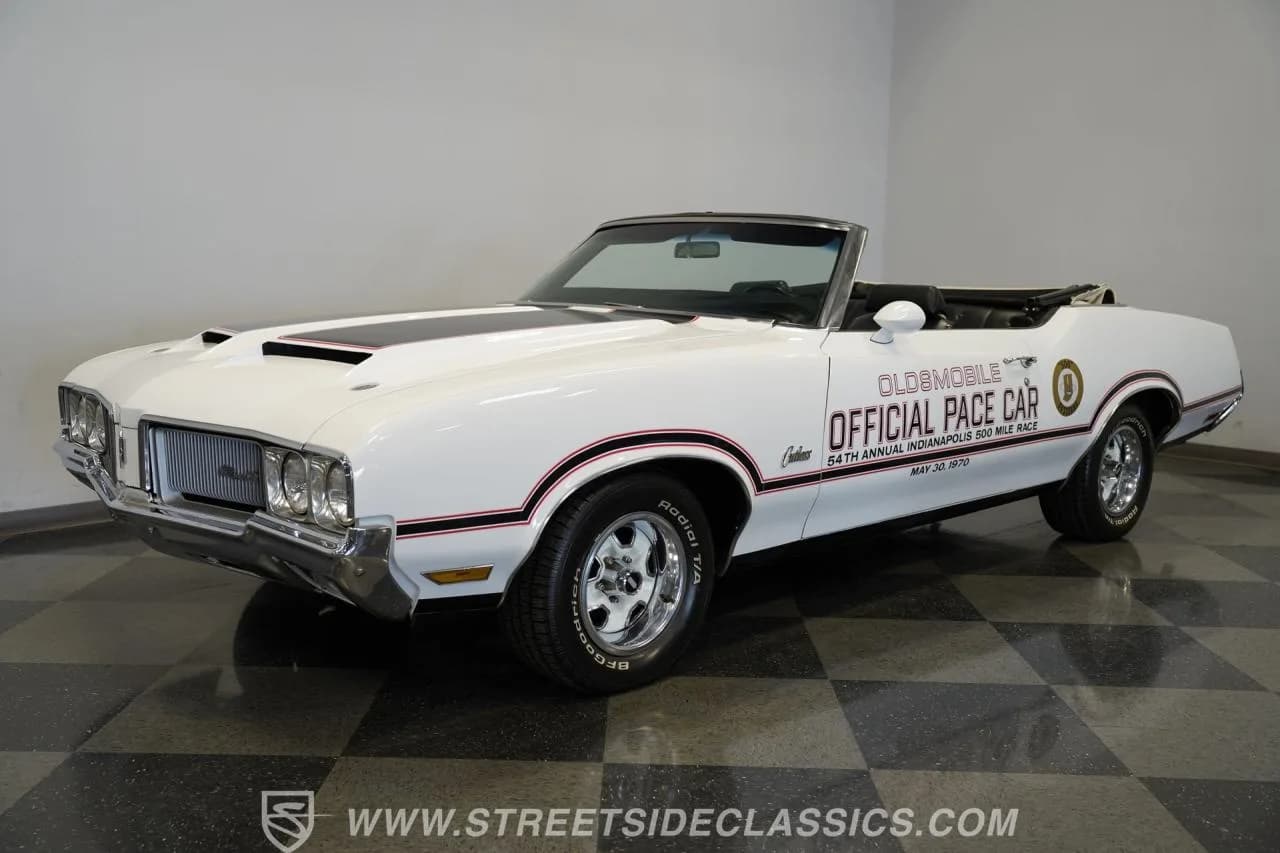 1970 Oldsmobile Cutlass Supreme indy 500 pace car convertible - Thumbnail 5