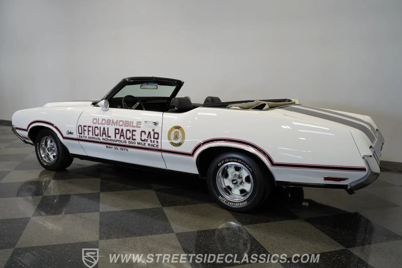 1970 Oldsmobile Cutlass Supreme indy 500 pace car convertible - Thumbnail 7