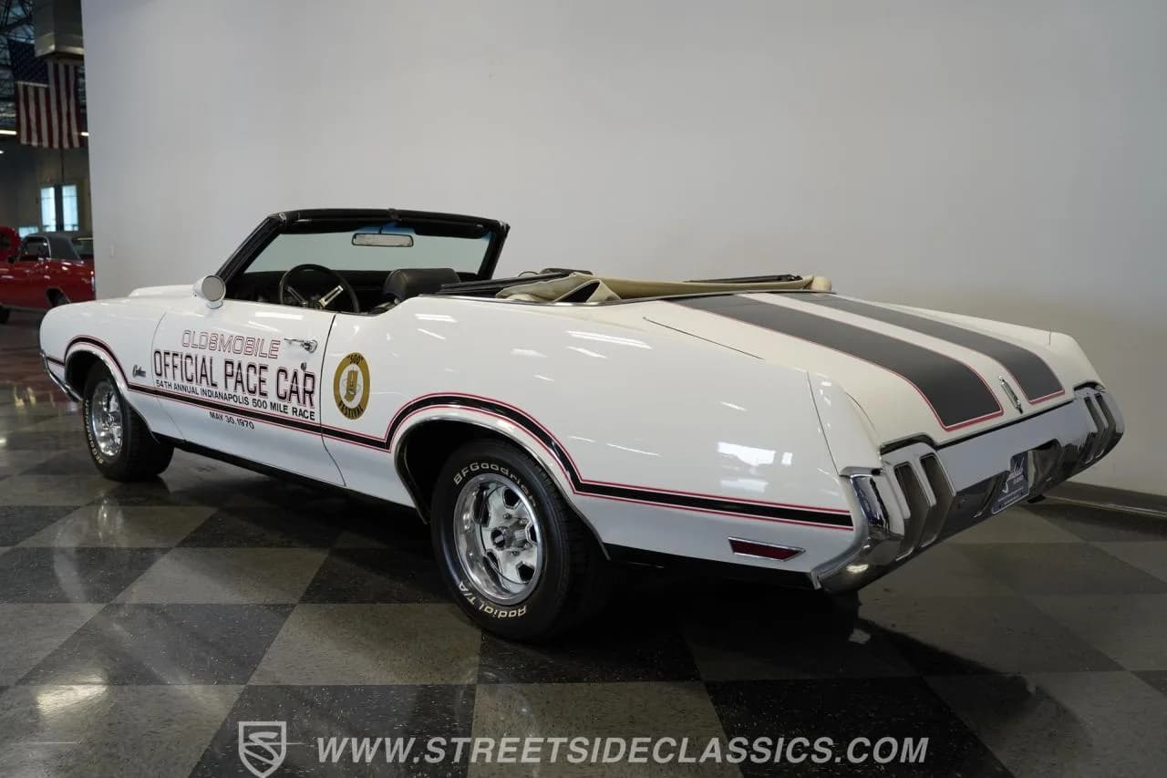 1970 Oldsmobile Cutlass Supreme indy 500 pace car convertible - Thumbnail 8