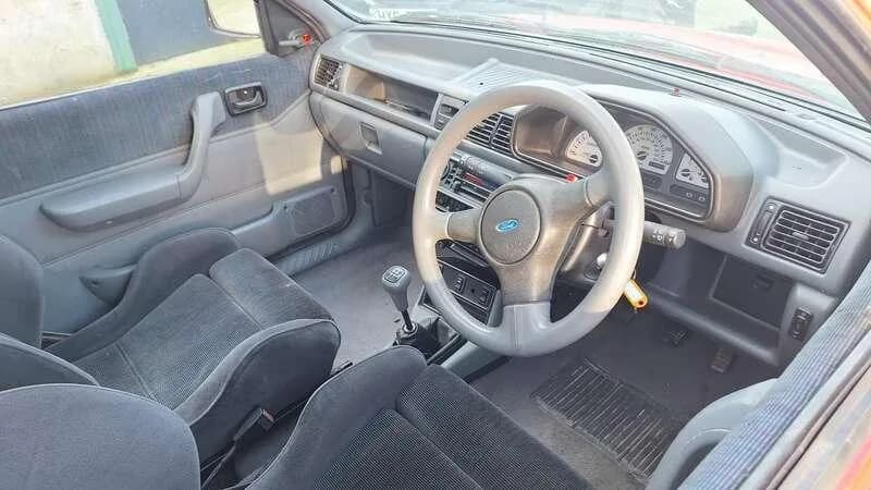1991 Ford FIESTA - Thumbnail 2