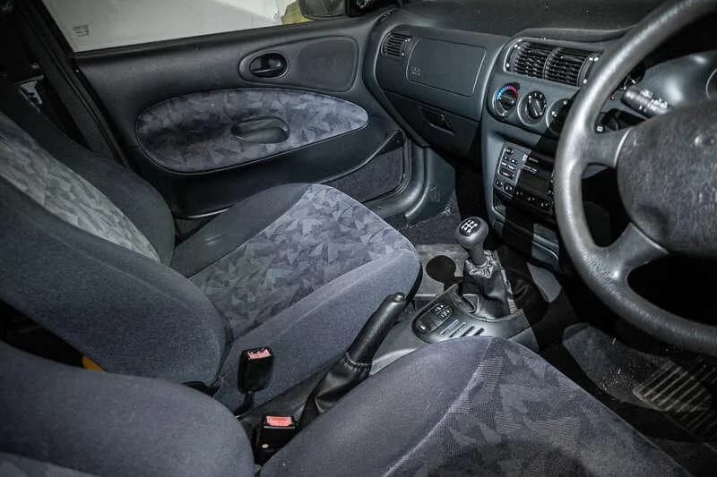1997 Ford Escort - Thumbnail 3