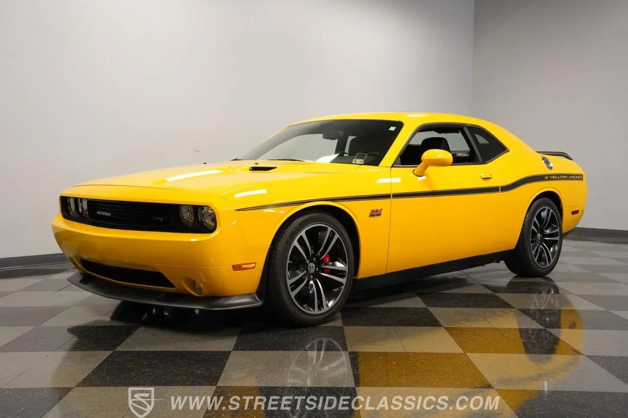 2012 Dodge Challenger SRT-8 Yellow Jacket - Thumbnail 5