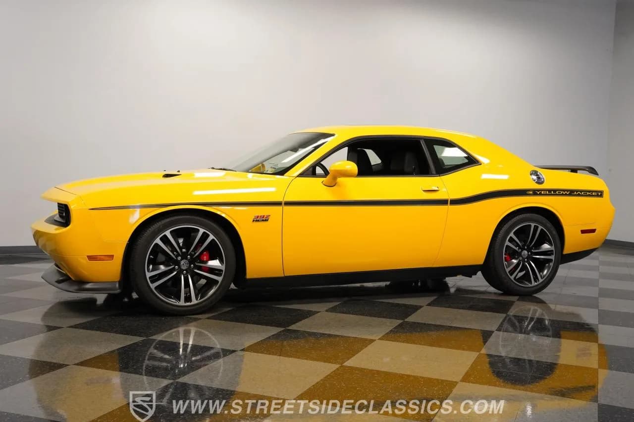 2012 Dodge Challenger SRT-8 Yellow Jacket - Thumbnail 6