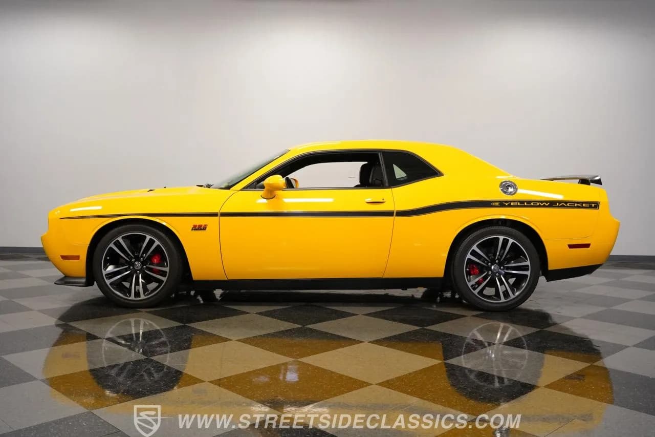 2012 Dodge Challenger SRT-8 Yellow Jacket - Thumbnail 2