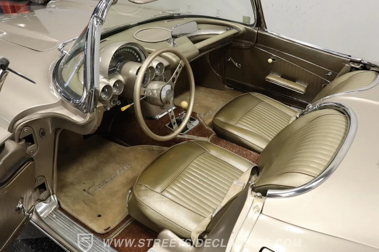 1962 Chevrolet Corvette Convertible - Thumbnail 4
