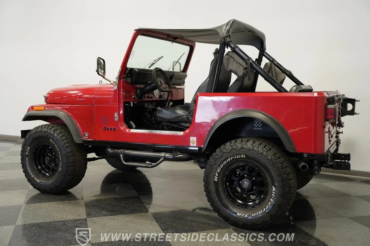 1985 Jeep CJ7 - Thumbnail 8