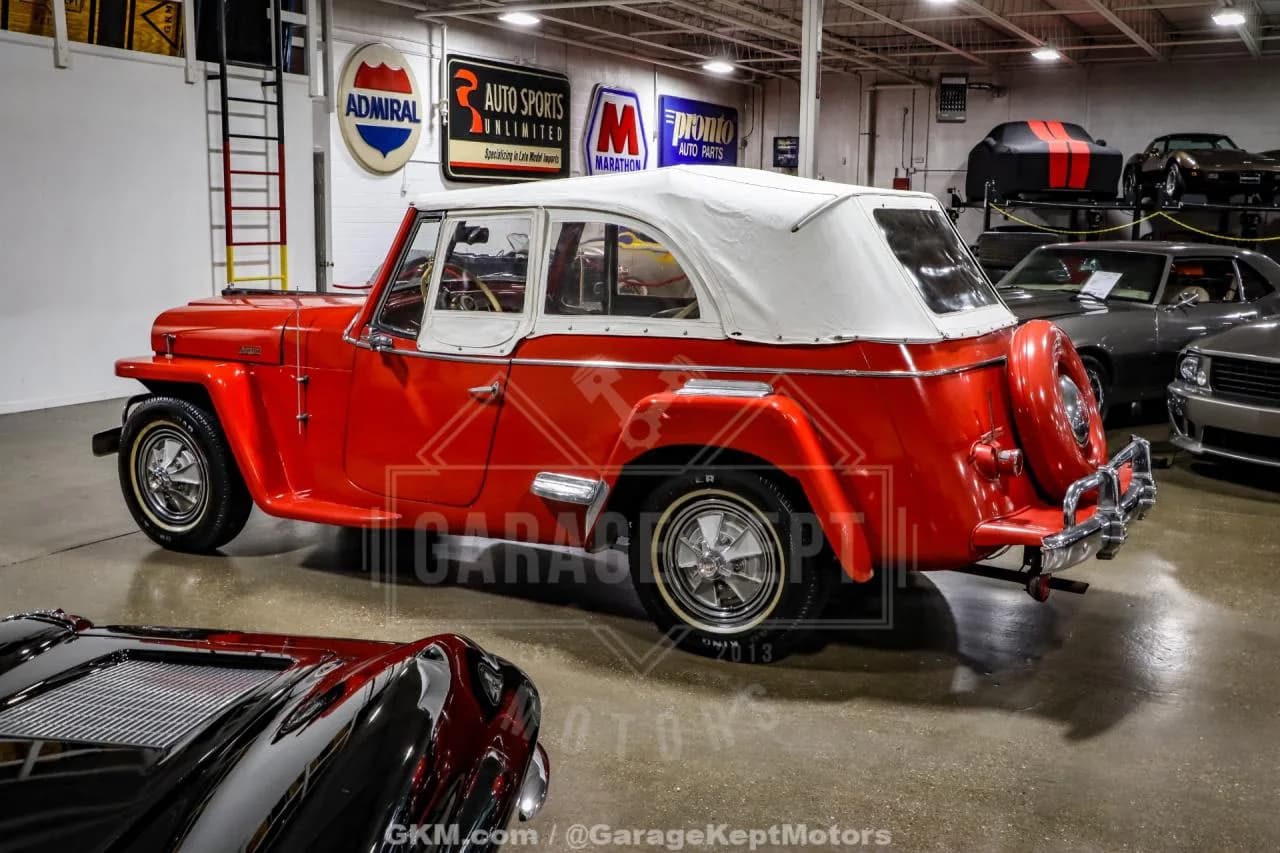 1949 Willys Jeepster - Thumbnail 7