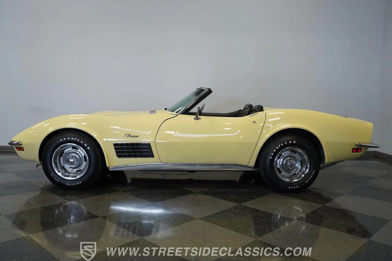 1970 Chevrolet Corvette Stingray Convertible - Thumbnail 2
