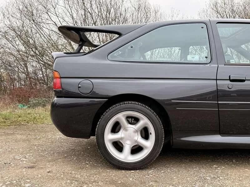 1994 Ford Escort - Thumbnail 8