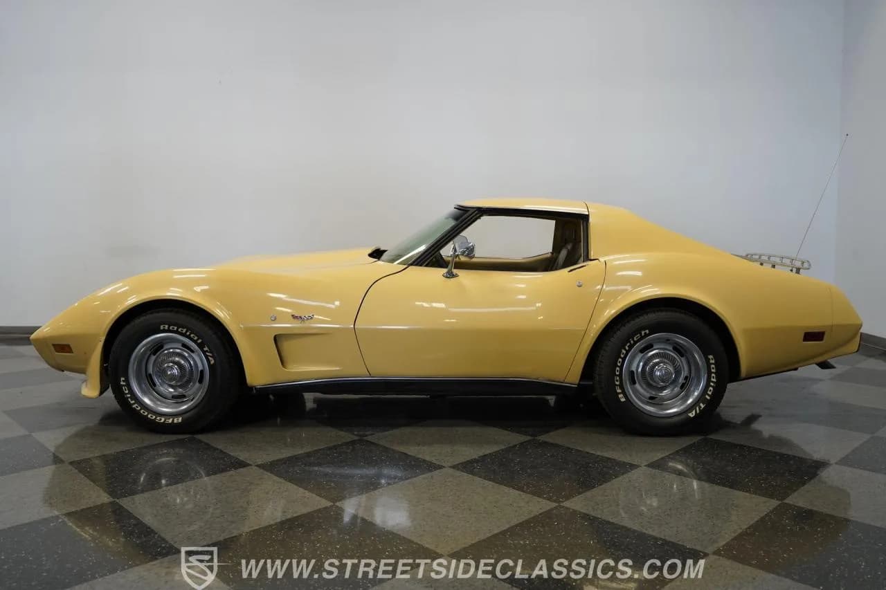1977 Chevrolet Corvette - Thumbnail 2
