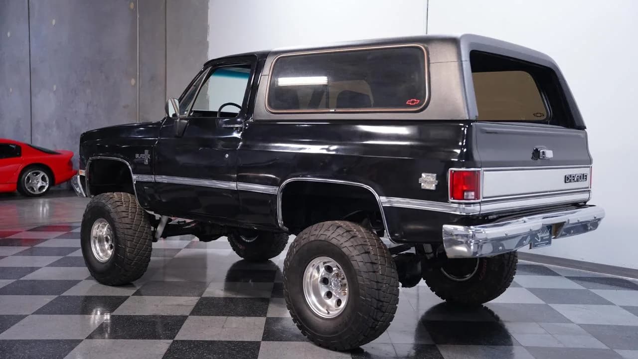 1985 Chevrolet Blazer K5 4X4 Silverado - Thumbnail 7