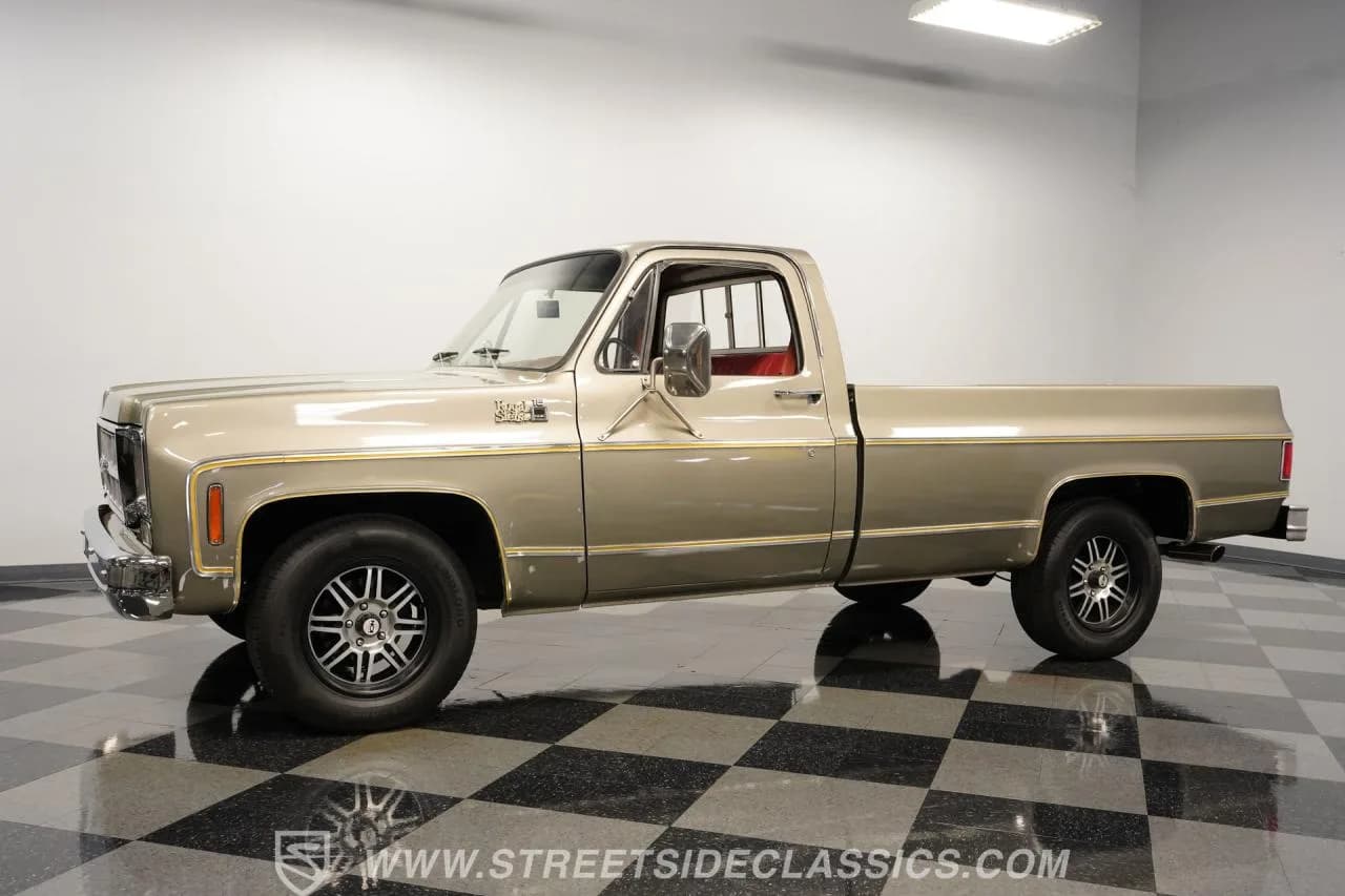 1977 GMC C1500 Royal Sierra - Thumbnail 6