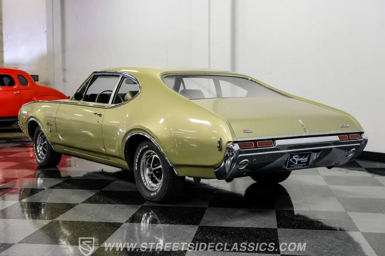 1968 Oldsmobile Cutlass S - Thumbnail 8