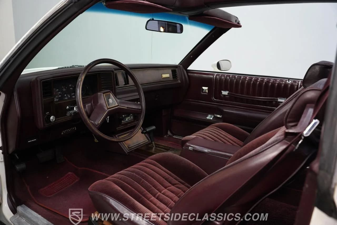 1985 Chevrolet Monte Carlo - Thumbnail 4