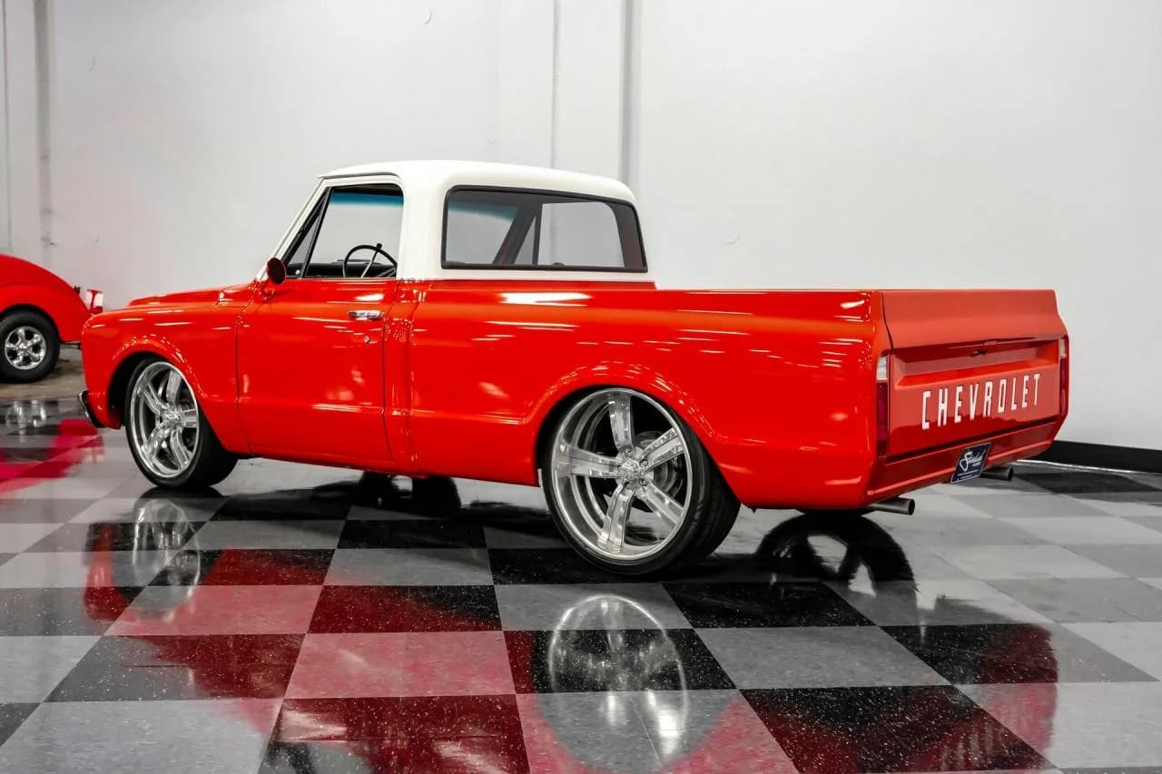 1969 Chevrolet C10 Restomod - Thumbnail 7