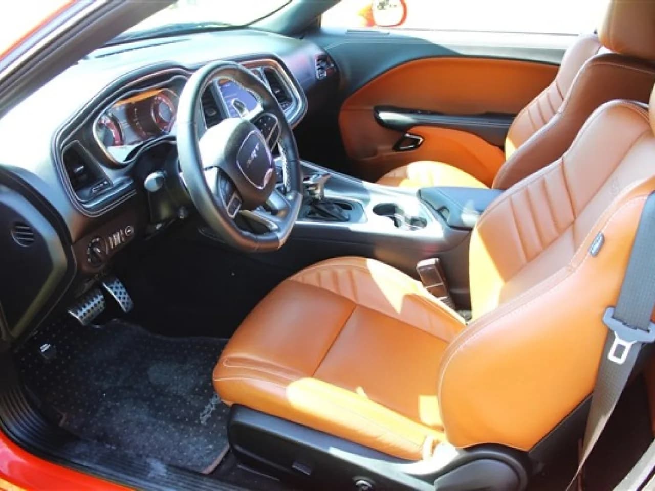 2020 Dodge Challenger SRT Hellcat - Thumbnail 4